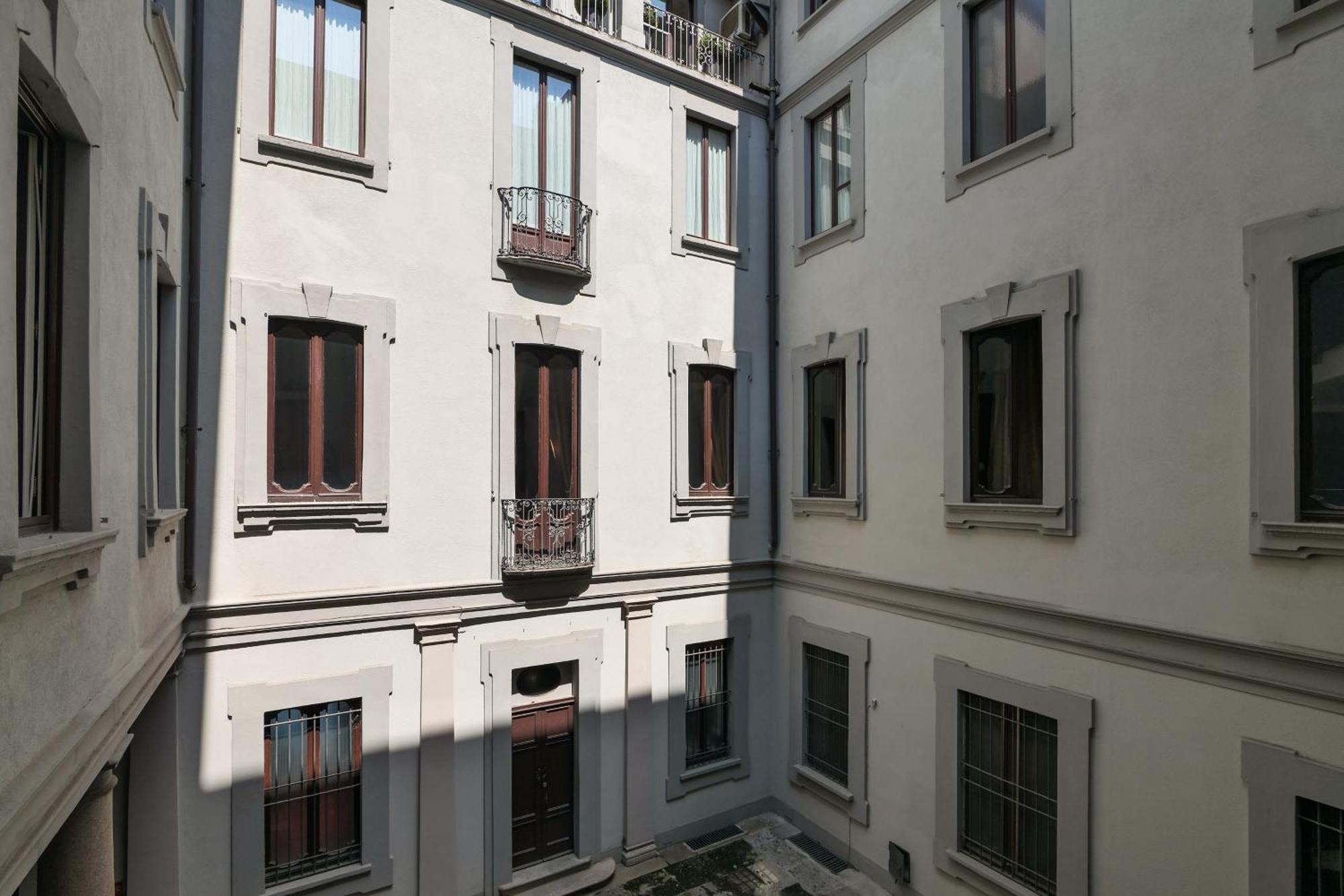 Prestige Boutique Aparthotel - Montenapoleone Milán Exterior foto